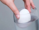 Как проверить свежесть яиц?