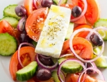 Как сделать греческий салат?