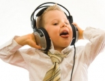 Как научить ребенка петь?