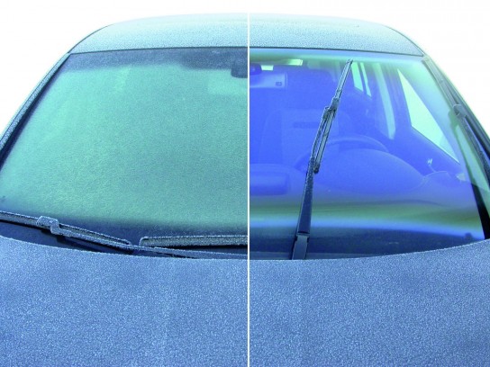 Почему замерзают стекла в машине и как это исправить?