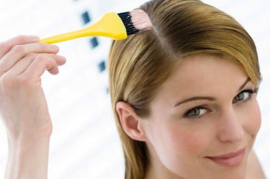 Смывка хны с волос: какими подручными средствами можно воспользоваться?
