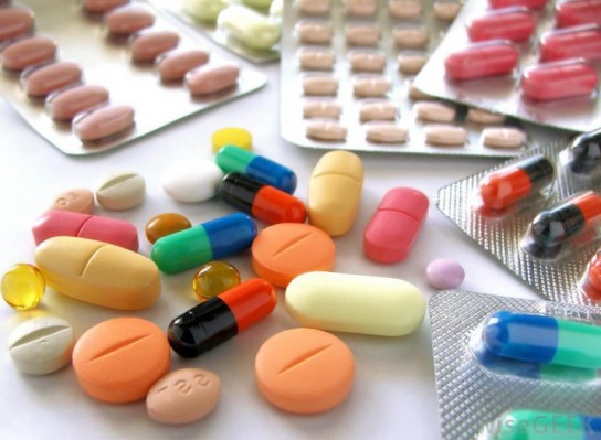В чём разница между противовирусными препаратами и антибиотиками?