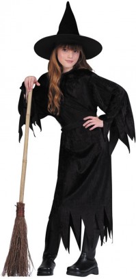 Ведьма — популярный "персонаж" Хеллоуина и самый простой костюм